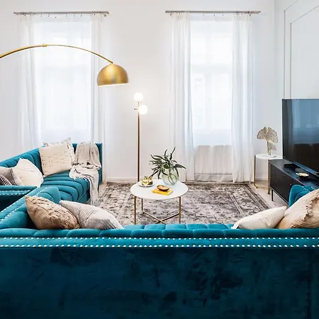 Apartmán Days - Two Bedroom With Parking And Netflix In Karlin