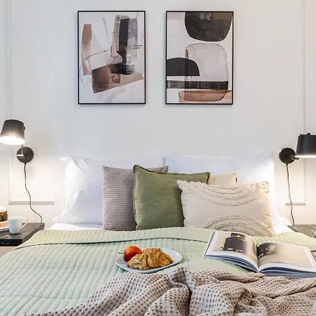 Days - Two Bedroom With Parking&netflix In Karlín Apartamento *